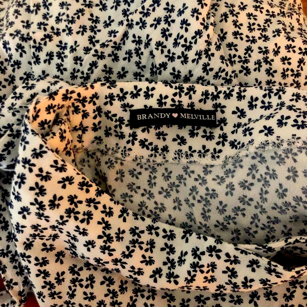 Brandy Melville black and white floral wrap skirt! XS/S